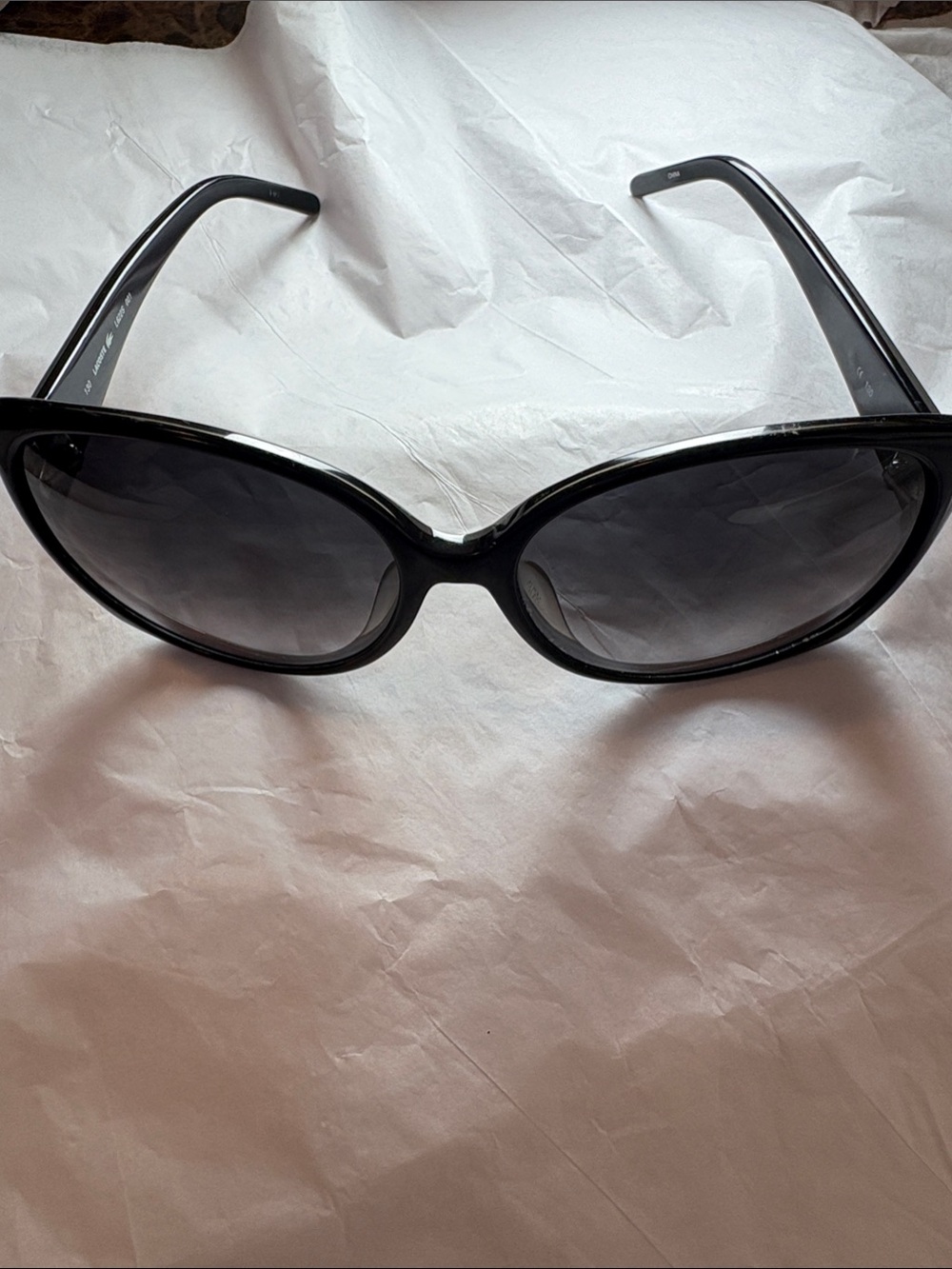 Lacoste 130 Women's Oval Sunglasses L622 S 001